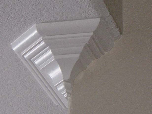 crown moulding